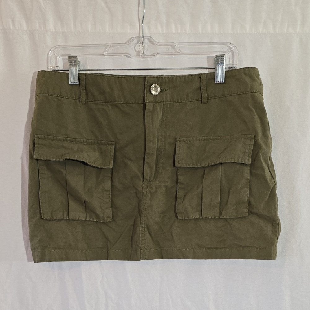 LAST CHANCE Shein Olive Women's Cargo Skirt